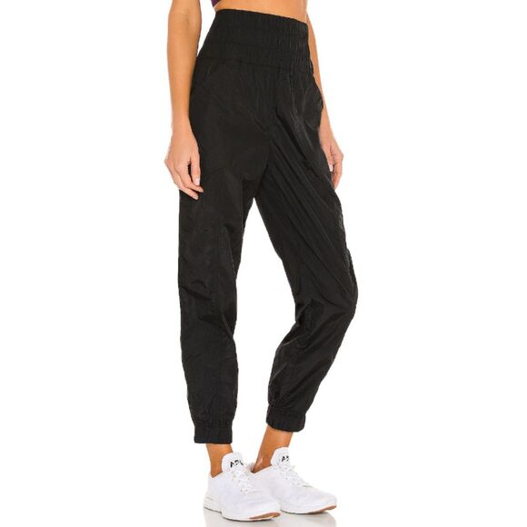 Free People Movement Women's Size Medium Black Way Home Joggers Smocked Waist - Picture 3 of 10